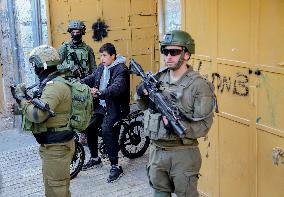 Israeli Security Measures in Hebron Old City