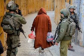 Israeli Security Measures in Hebron Old City