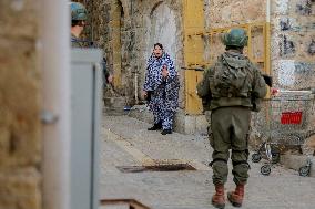 Israeli Security Measures in Hebron Old City