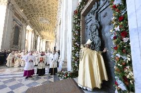 Cardinal Baldassare Reina opens the Holy Door of Rome's St. John - Vatican