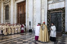 Cardinal Baldassare Reina opens the Holy Door of Rome's St. John - Vatican