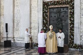 Cardinal Baldassare Reina opens the Holy Door of Rome's St. John - Vatican