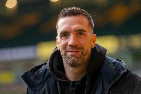 Norwich City FC v Queens Park Rangers FC - Sky Bet Championship