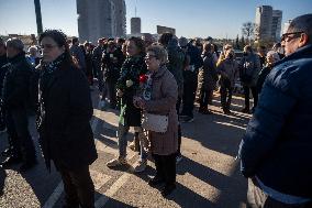 La Torre honors volunteers and victims of the DANA next to the 'Solidarity Bridge'