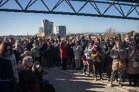 La Torre honors volunteers and victims of the DANA next to the 'Solidarity Bridge'