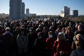 La Torre honors volunteers and victims of the DANA next to the 'Solidarity Bridge'