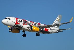 Vueling Airbus A320 with Athletic Club livery lands in Barcelona