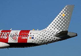 Vueling Airbus A320 with Athletic Club livery lands in Barcelona