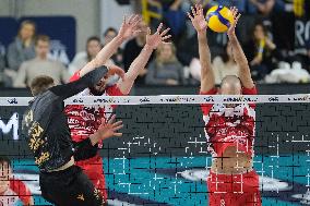 Rana Verona v Gas Sales Bluenergy Piacenza - Del Monte Italian Volleyball Cup