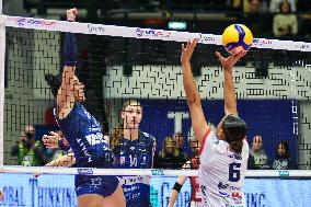 Vero Volley Milano v Reale Mutua Fenera Chieri - Coppa Italia Frecciarossa