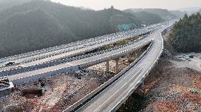 Rongan-Congjiang Expressway OpenIng in Liuzhou