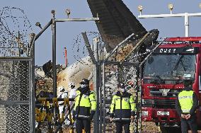 Plane crash kills 179 in S. Korea