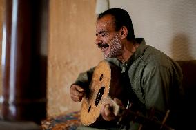 Oud Player And Singer Lost His Home - Idlib