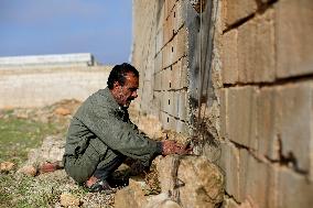 Oud Player And Singer Lost His Home - Idlib