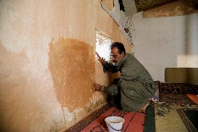 Oud Player And Singer Lost His Home - Idlib