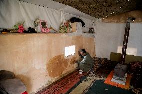 Oud Player And Singer Lost His Home - Idlib