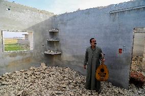 Oud Player And Singer Lost His Home - Idlib