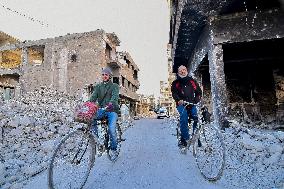 Palestinian Refugees Return To Al-Yarmouk Camp - Damascus