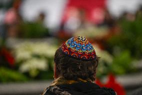 Fifth Night Of Chanukah Celebrated In Edmonton