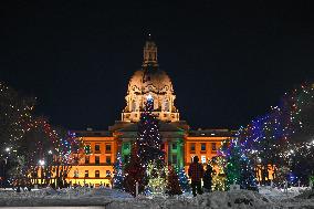 Fifth Night Of Chanukah Celebrated In Edmonton