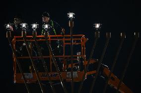 Fifth Night Of Chanukah Celebrated In Edmonton