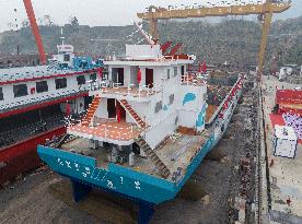 China First Pure Electric Clean Drift Transfer Ship