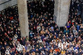 Pisa Enters The Jubilee. Inaugural Procession From The Baptistery To The Duomo