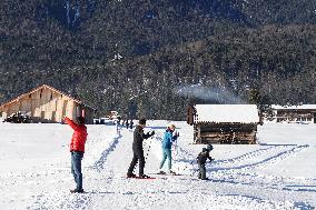 Skiing Exercises On Flat Terrain In The Bavarian Werdenfelser Land