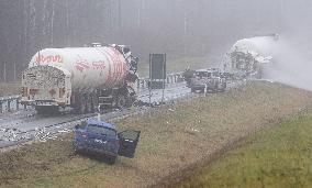 Accident involving LNG tanker trucks