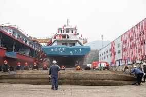 China First Pure Electric Clean Drift Transfer Ship