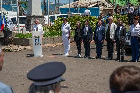 PM Bayrou Pays Tribute To Captain Florian Monnier - Mayotte