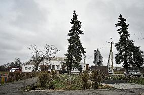 Garden of Nativity Scenes cultural project performs in frontline villages of Zaporizhzhia region