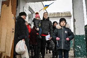 Garden of Nativity Scenes cultural project performs in frontline villages of Zaporizhzhia region