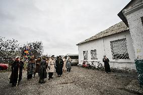 Garden of Nativity Scenes cultural project performs in frontline villages of Zaporizhzhia region