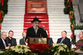 Fifth Night Of Chanukah Celebrated In Edmonton