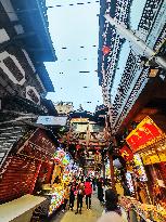 Hongya Cave in Chongqing