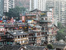 Hongya Cave in Chongqing