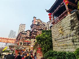 Hongya Cave in Chongqing