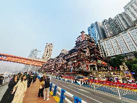 Hongya Cave in Chongqing