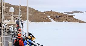 Shirase icebreaker in Antarctic Sea