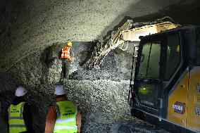 Helan Mountain Tunnel