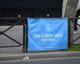 Illustration Limited Traffic Zone - Paris