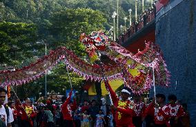 Chinese People Tradition Sipasan Carnival Welcomes New Year Celebrations In Padang Indonesia