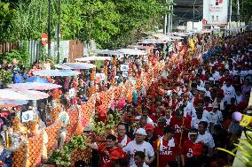 Chinese People Tradition Sipasan Carnival Welcomes New Year Celebrations In Padang Indonesia