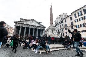 Daily Life In Italy