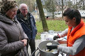 Free meals provided for elderly people in Uzhhorod