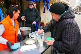 Free meals provided for elderly people in Uzhhorod