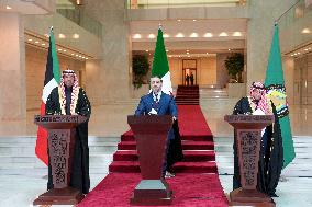 Syrian-Gulf Diplomatic Talks Held In Damascus