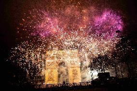 New Year's 2025 Celebrations - Paris