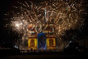 New Year's 2025 Celebrations - Paris